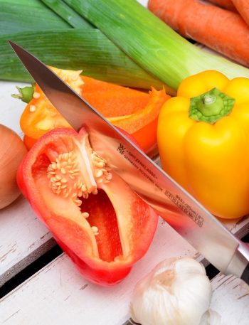 chopping vegetables knife