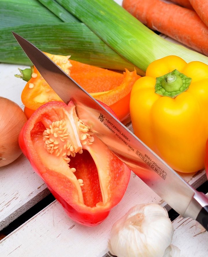 chopping vegetables knife