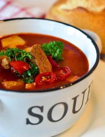 Resep Sop Buntut Sapi Empuk: Simpel Tapi Rasa Restoran