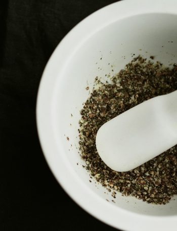 6 Kesalahan Menghaluskan Bumbu yang Bikin Masakan Tidak Meresap