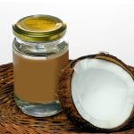 Minyak Kelapa vs Minyak Goreng Biasa: Mana yang Lebih Baik untuk Masak Harian?